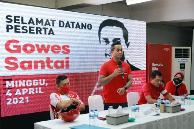 
					Sahabat dan Relawan Gowes Keliling Jakarta Dukung Anindya Bakrie Sebagai Ketum KADIN