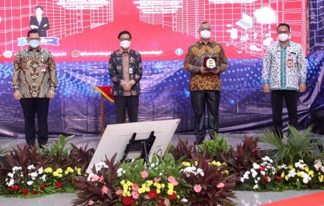 
					Holdingisasi BUMN Klaster Pangan terus Dilakukan Percepatan