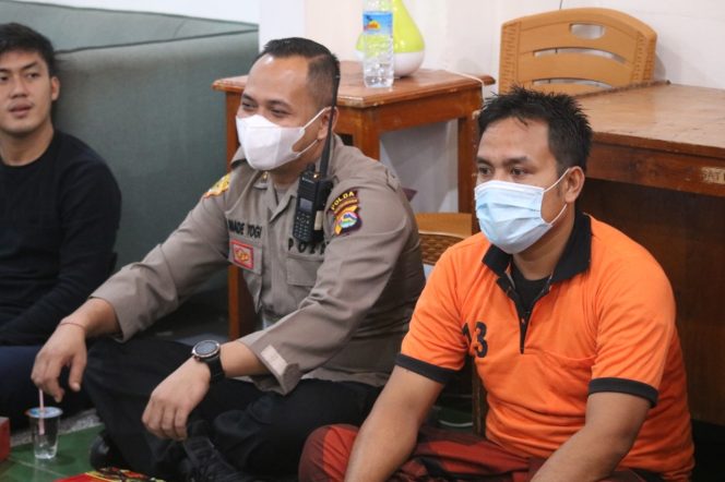 
					Indahnya berbagi, Yogi Buka Puasa Bersama Tahanan