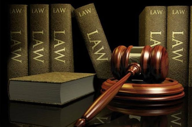 
					Perbedaan Putusan Bebas dan Putusan Lepas Dari Segala Tuntutan Hukum (Onslag)