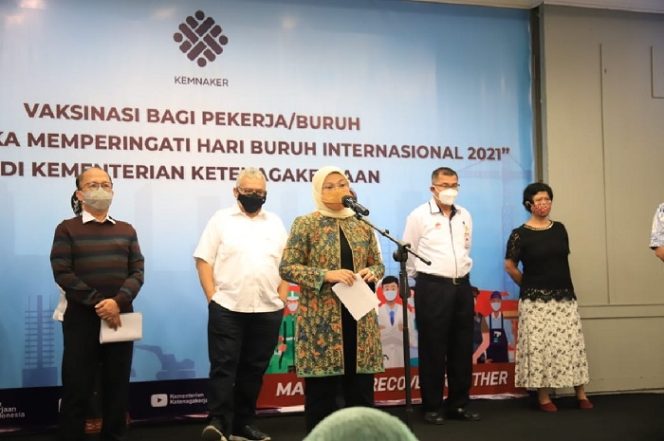 
					Menaker Ida Apresiasi Peringatan May Day Berlangsung Tertib dan Aman