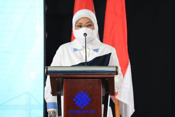 
					Rayakan May Day 2021, Menaker Ida Gandeng Pimpinan Serikat Pekerja Dan Pengusaha