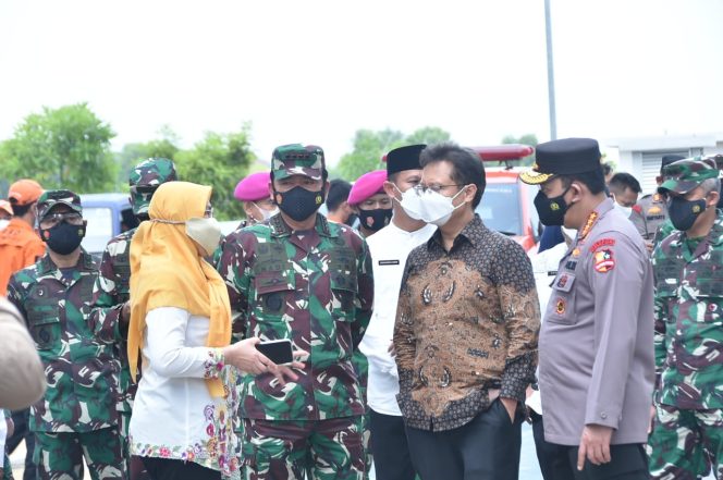 
					Panglima TNI Tinjau Instalasi Terpusat OTG dan Kelurahan Rorotan di Cilincing