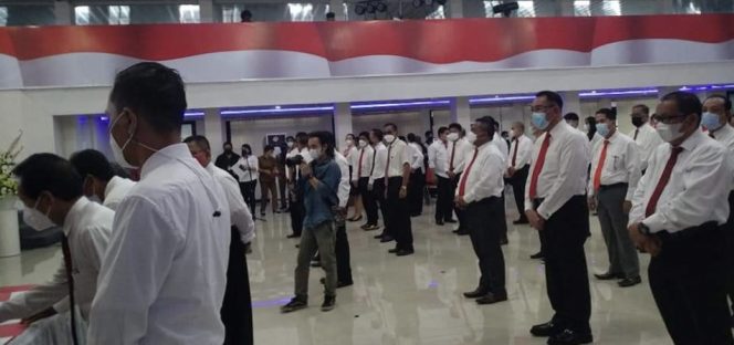 
					Miliki 45 Stafsus Pemkot Bitung, Dinilai Berlebihan Dan Menghamburkan Uang Rakyat