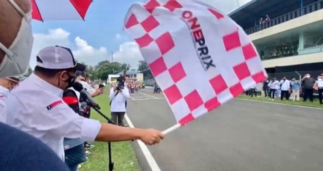 
					Bamsoet Buka Putaran Pertama Kejuaraan Nasional OnePrix Championship 2021