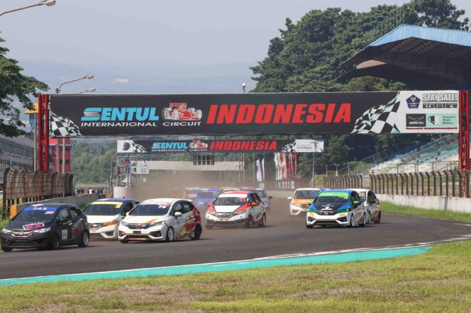 
					Alvin Bahar Berhasil Menangani Balap ITCR Max 2021 Seri Kedua