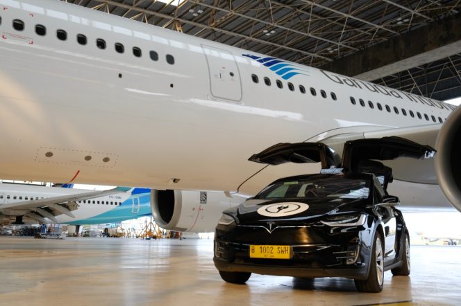 
					Garuda Indonesia Berkolaborasi dengan Bluebird Layanani Transportasi Terintegrasi  Dari dan Menuju Bandara