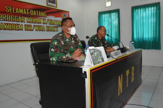 
					Wujudkan WTP, Tim Dalproggar dan Wasgiat Binsisfo Srendam IX/Udayana Lakukan Dalprog di Korem 162/WB