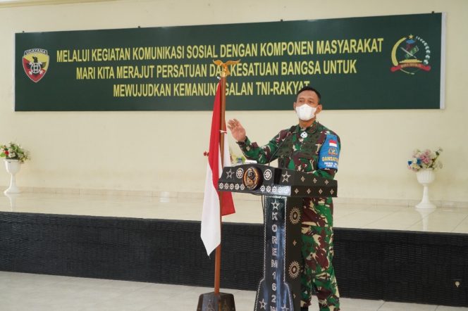 
					Korem 162/WB Gelar Komsos Merajut Persatuan dan Kesatuan Anak Bangsa