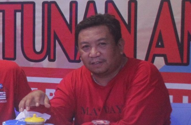 
					Sekjend DEN KSBSI Dedi Hardianto yang juga sekaligus sebagai penasehat Paguyuban GEPKES (Gerakan Pengemudi KIKES)