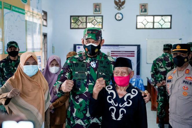 
					Danrem 162/WB Kunjungi Bima Sosialisasikan Rumah Isolasi Terpadu dan Bantu Obat-obatan