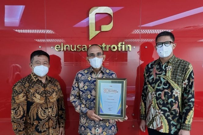 
					Kiri ke Kanan - Nur Kholis (Dir Ops & Marketing) - Haris Syahrudin (Direktur Utama) - Aditya Dewobroto (Dir Adm & Keuangan) Photo : Dok Istimewa