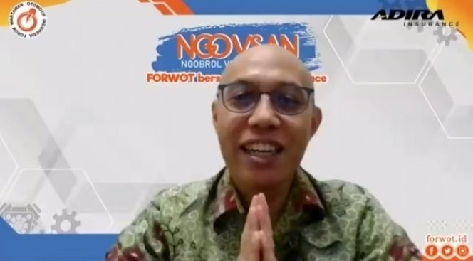 
					Wayan Pariama, Direktur Adira Insurance.