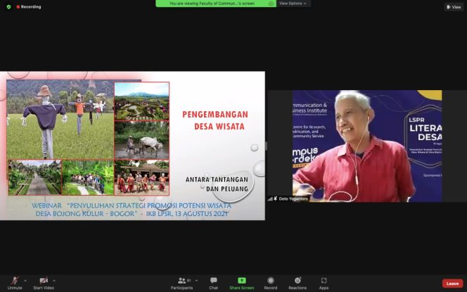 
					Ir. Doto Yogantoro selaku Arsitek Desa Wisata Indonesia dan Pengelola Desa Wisata Pentingsari, Yogyakarta berbagi pengalaman dalam mengelola desa wisata