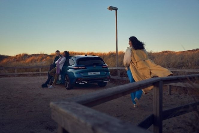 
					Model New PEUGEOT 308 L