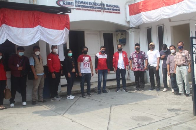 
					Sekjend DEN KSBSI Terima Kunjungan Silaturahmi Anggota DPRD DKI August Hamonangan