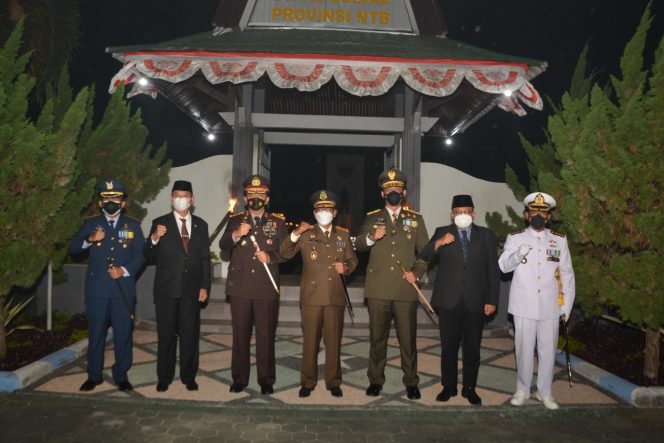 
					Peringati HUT Kemerdekaan RI ke 76, Korem 162/WB Gelar AKRS