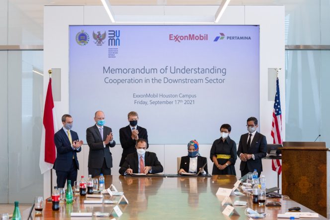 
					Raih 2 Penghargaan, Bukti inovasi RNI bidang Teknologi dan Komitmen berkelanjutan kepada Stakeholders 