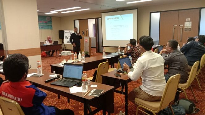 
					Rekson Silaban, SE, MSI, salah satu Mentoring Pelatihan Mapping & Riset Tempat Kerja.