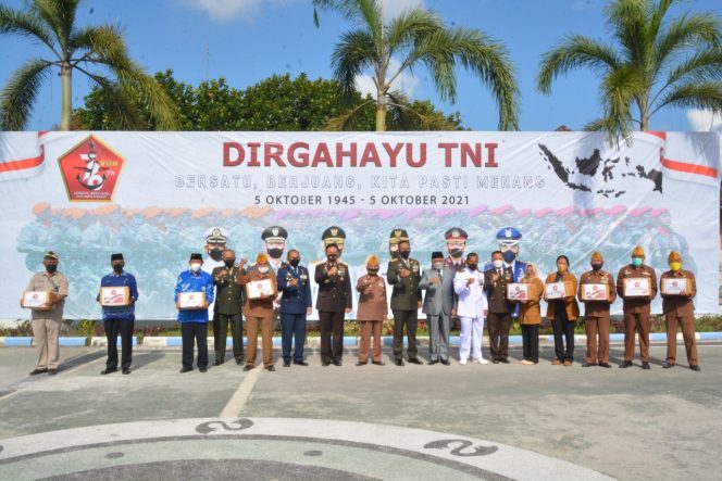 
					Sambut HUT TNI Ke-76, TNI NTB Gelar Ziarah Nasional dan Drama Kolosal di TMP