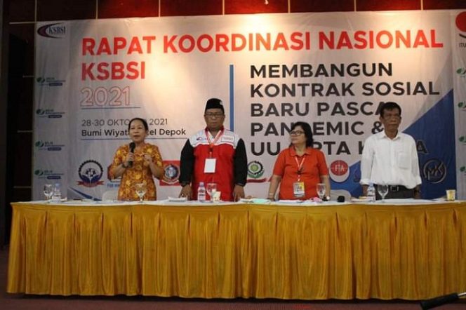 
					DEN Konfederasi Serikat Buruh Seluruh Indonesia (KSBSI) saat Rakornas 2021.