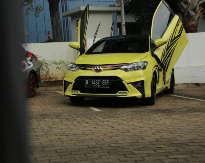 
					Toyota Limo Eks-Bluebird Dimodifikasi dengan Biaya 15 Juta, Lihat Hasilnya