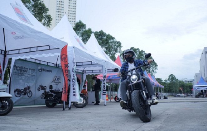 
					Serunya Jajal Motor Listrik di Test Ride GIIAS 2021