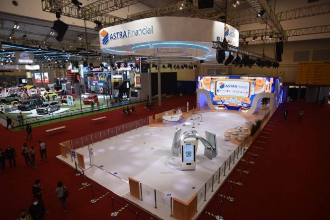 
					Clean Shoot booth Astra Financial di GIIAS 2021 sebagai Platinum Sponsor