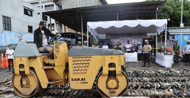 
					Musnahkan Ratusan Knalpot Non Standar, Awaludin Puhi Di Apresiasi Wakil Wali Kota