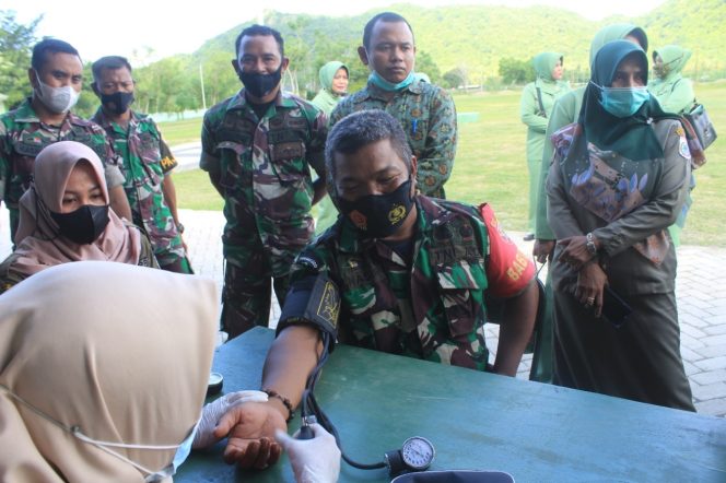 
					Kegiatan Donor Darah , Salah Satu Bakti Sosial Kemanusiaan di Kodim 1628/SB Sambut Hari Juang Kartika 2021