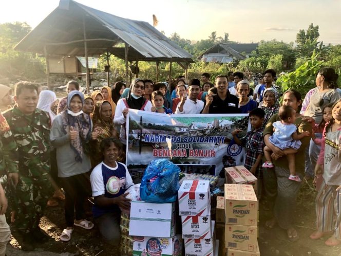 
					Komunitas Narmada Solidarity Peduli Korban Banjir Bandang