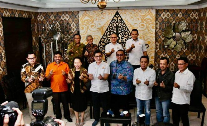 
					KSBSI Dukung Bentuk Kelompok Kerja Serikat Buruh/Kerja Bersama KADIN