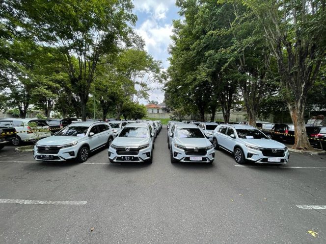
					Honda Semarang Center Lakuan Penyerahan All New Honda BR-V Kepada Kinsmen