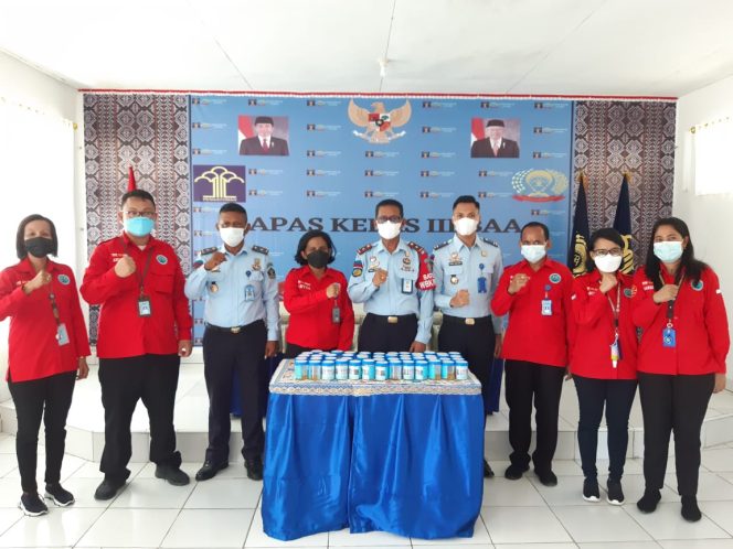 
					Lapas Kelas III Baa dan BNNK Rotendao Laksanakan Tes Urine