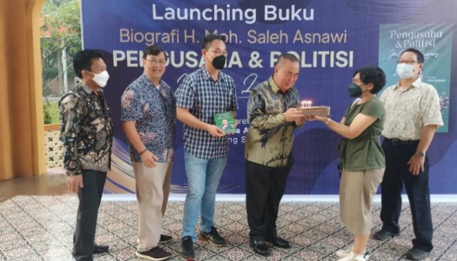 
					Launching Buku Biografi “Jalan Lurus’, Kunci Sukses H Moch Saleh Asnawi Pengusaha Dan Politisi