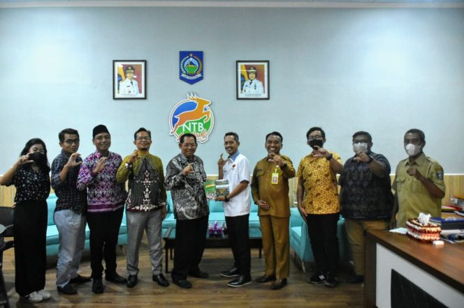 
					Kadis Kominfotik NTB Terima Kunjungan Sekretaris KI Pusat