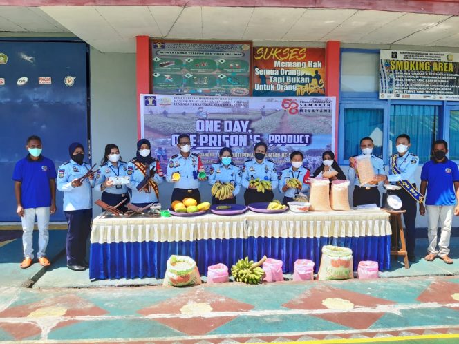 
					Dalam Rangka Hari Bhakti Pemasyarakatan Kelas III Baa Gelar One Day, One Prisons Product