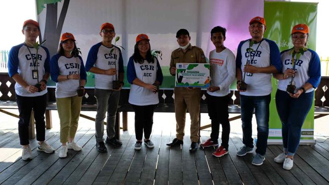 
					Sambut HUT ke 40, ACC Lakukan Penghijauan di Kalimantan Barat