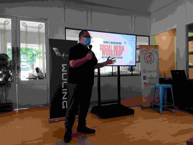 
					Wuling dan Forwot Gelar Pelatihan Media Sosial Network