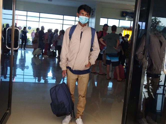 
					Frengky Balu Korban Selamat KM Kuda Laut Yang Tenggelam Tiba di RoteNdao