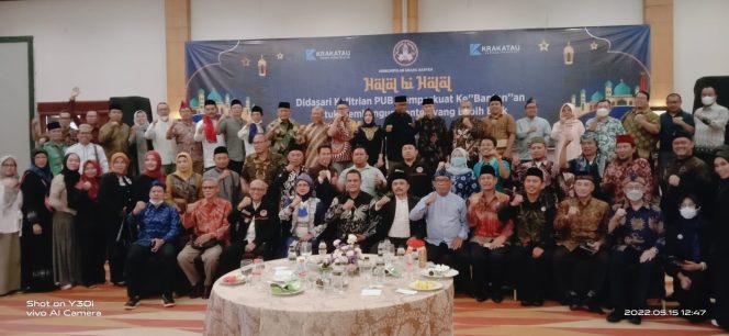 
					Pj Gubernur Banten Al Muktabar Hadiri Halal Bihalal PUB