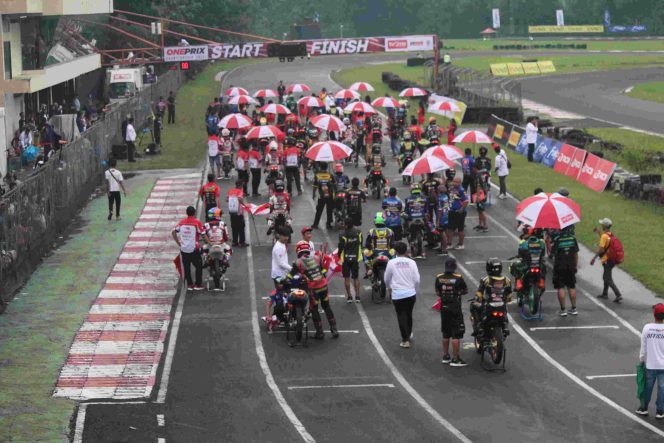 
					Oneprix Indonesia Motorprix Championship 2022 Putaran 1 Sentul Sukses digelar