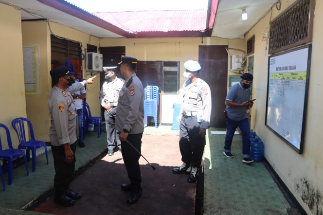 
					Kunker Ke Polsek Japut, Kapolres Himbau Agar Memberikan Pelayanan Maksimal Ke Masyarakat