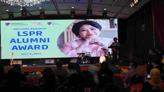 
					Peringati Hari Jadi ke 30 Tahun, LSPR Institute Berikan Apresiasi Kepada Alumni Berprestasi