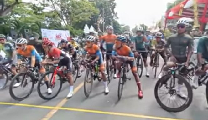 
					Aiman Cahyadi Berhasil Taklukan Lereng Ijen Dalam Kejurnas Balap Sepeda Banyuwangi “INC 2022”