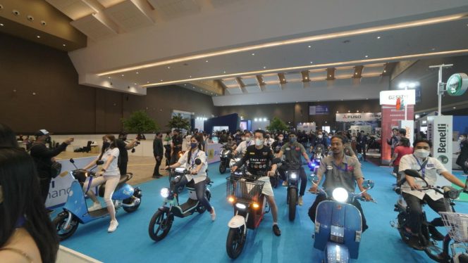 
					Kolaborasi Epic , Fourtwnty akan memeriahkan PEVS 2022