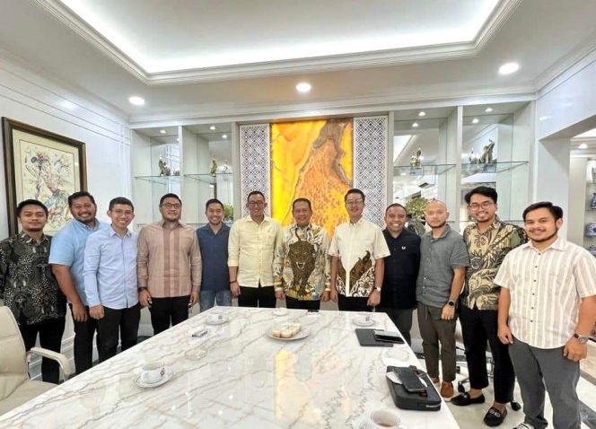 
					Ketua Umum IMI Bamsoet Ajak Pengusaha Muda Majukan Olahraga Otomotif Indonesia