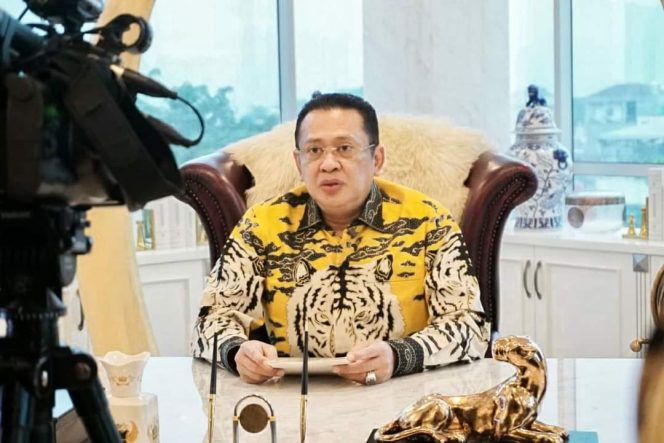 
					Ketua MPR RI Bamsoet Minta Para Pihak Agar Menahan Diri dan Percayakan Kepada Team Khusus Yang Dibentuk Kapolri