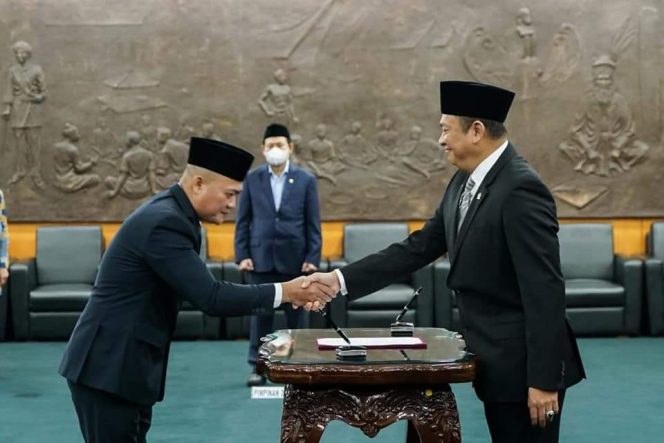 
					Ketua MPR RI Melantik Anggota MPR PAW