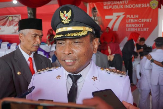 
					Presiden Gunakan Pakaian Adat Buton, Walikota Baubau: Hadiah dari Presiden Kepada Pemkot dan Masyarakat Baubau